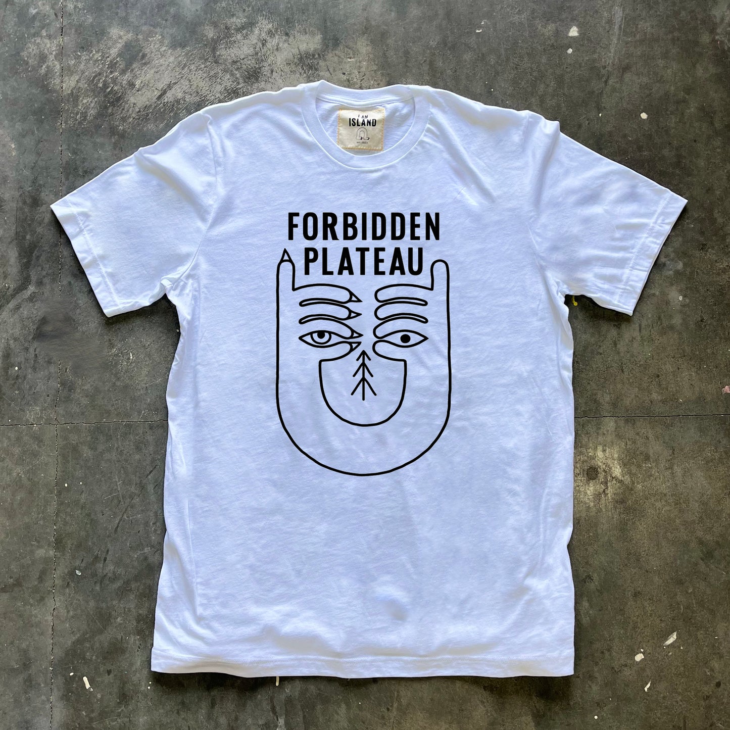 FORBIDDEN PLATEAU  essential island tee